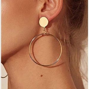 Super cute gold hoop dangle earrings!